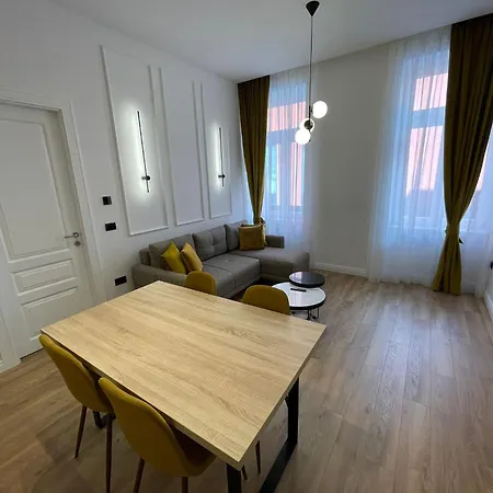 Luxapart Centar Of The Centar Free Parking شقة *
